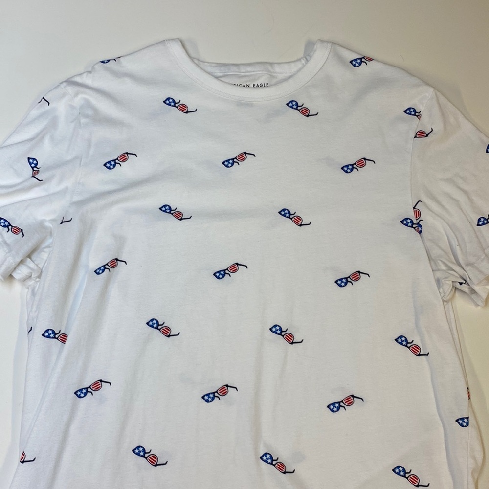 Men’s American Eagle Tshirt White XL